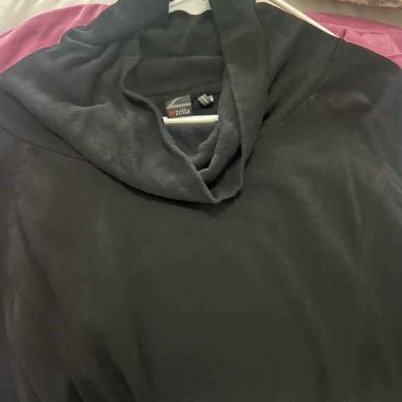 Zella sweatshirt - Picture 2 of 3